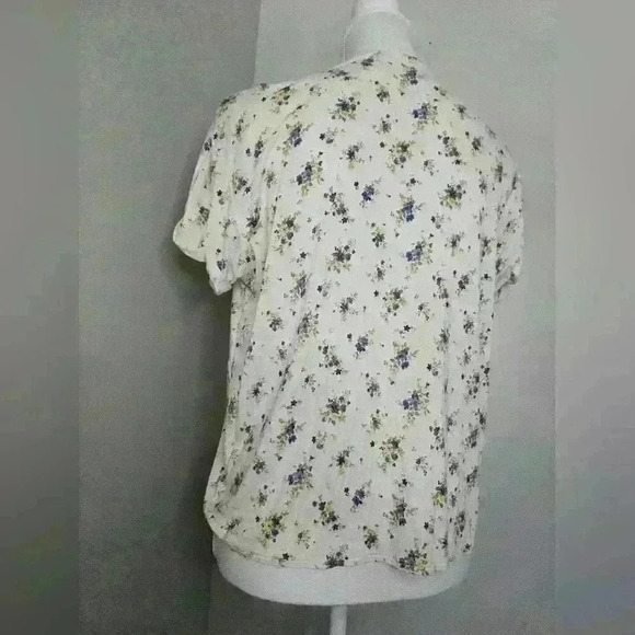 American Eagle Floral Button-Down Tie Front Top - Picture 3 of 10